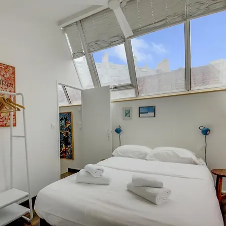Super Loft Overtop Apartment Paris